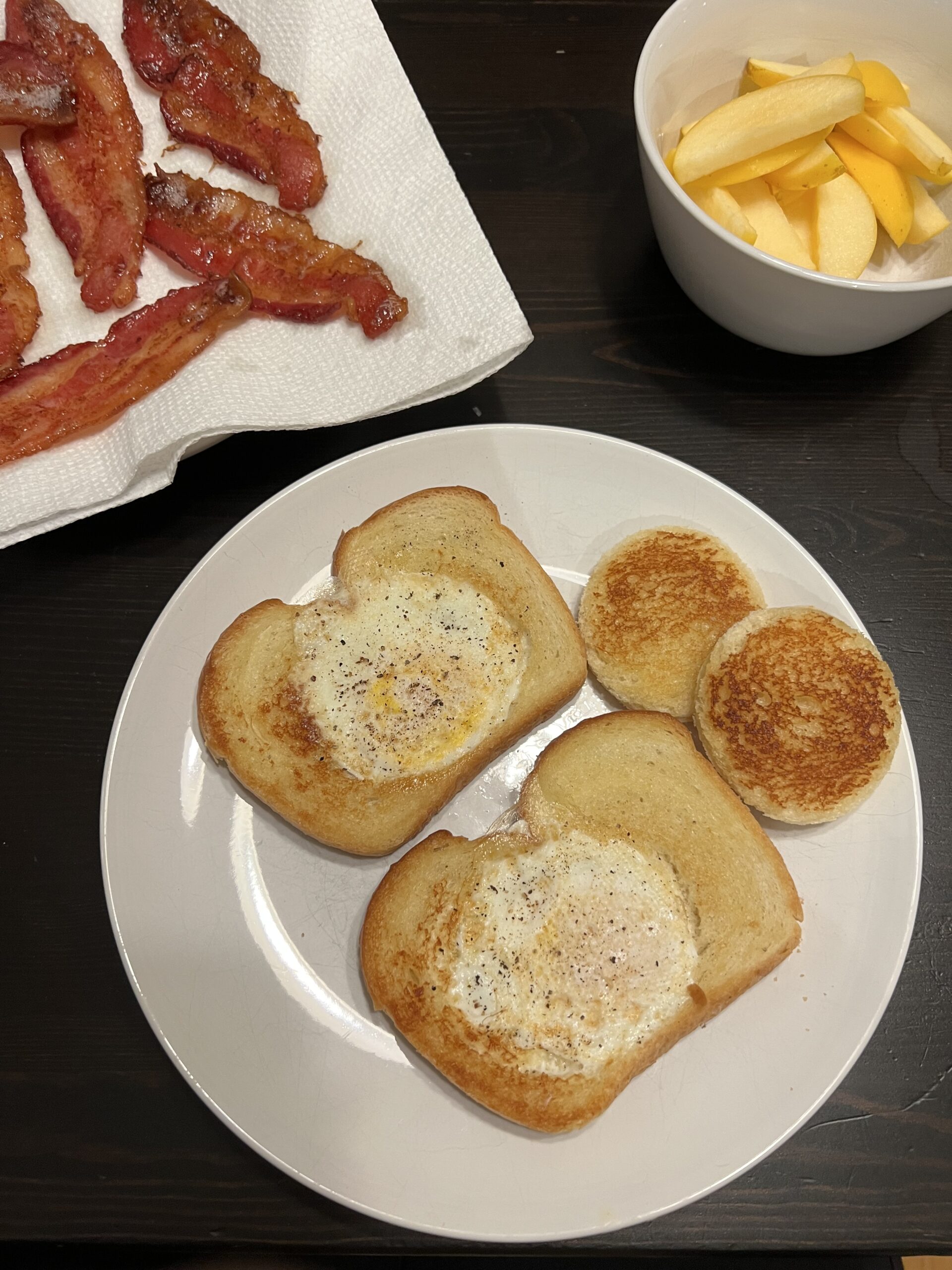 Eggs in Toast